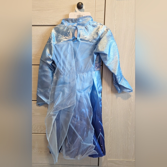 Disney Frozen 2 Elsa Adventure Dress New - Picture 2 of 3